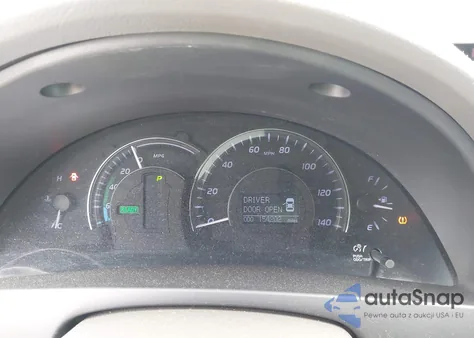 2011 Toyota Camry Hybrid z USA, uszkodzony, nr VIN 4T1BB3EKXBU141180